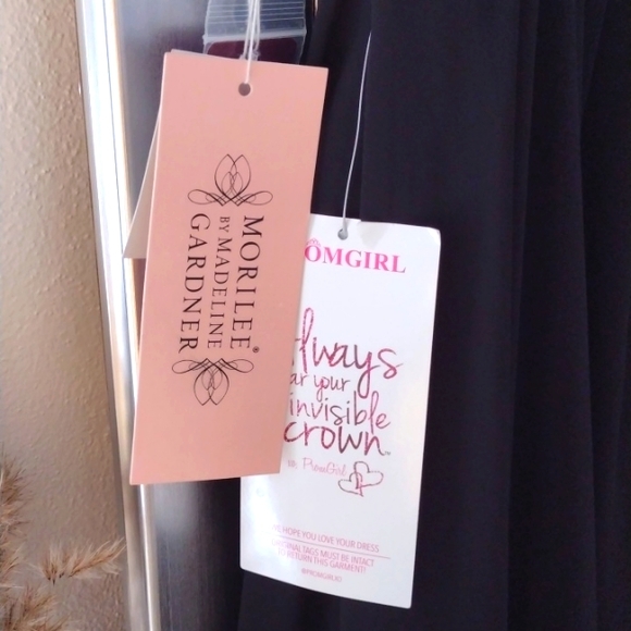 Mori lee by Madeline Gardner black maxi formal/prom/bridesmaid dress - Picture 12 of 14